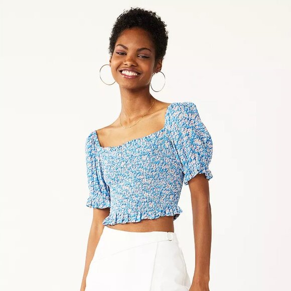 SO Juniors Blue Smocked Ruffled Puff Sleeve Floral Cropped Blouse - Picture 1 of 5